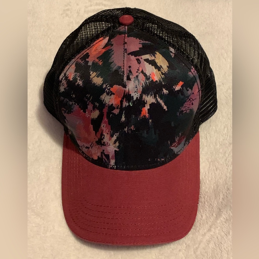 Create Think Explore hat